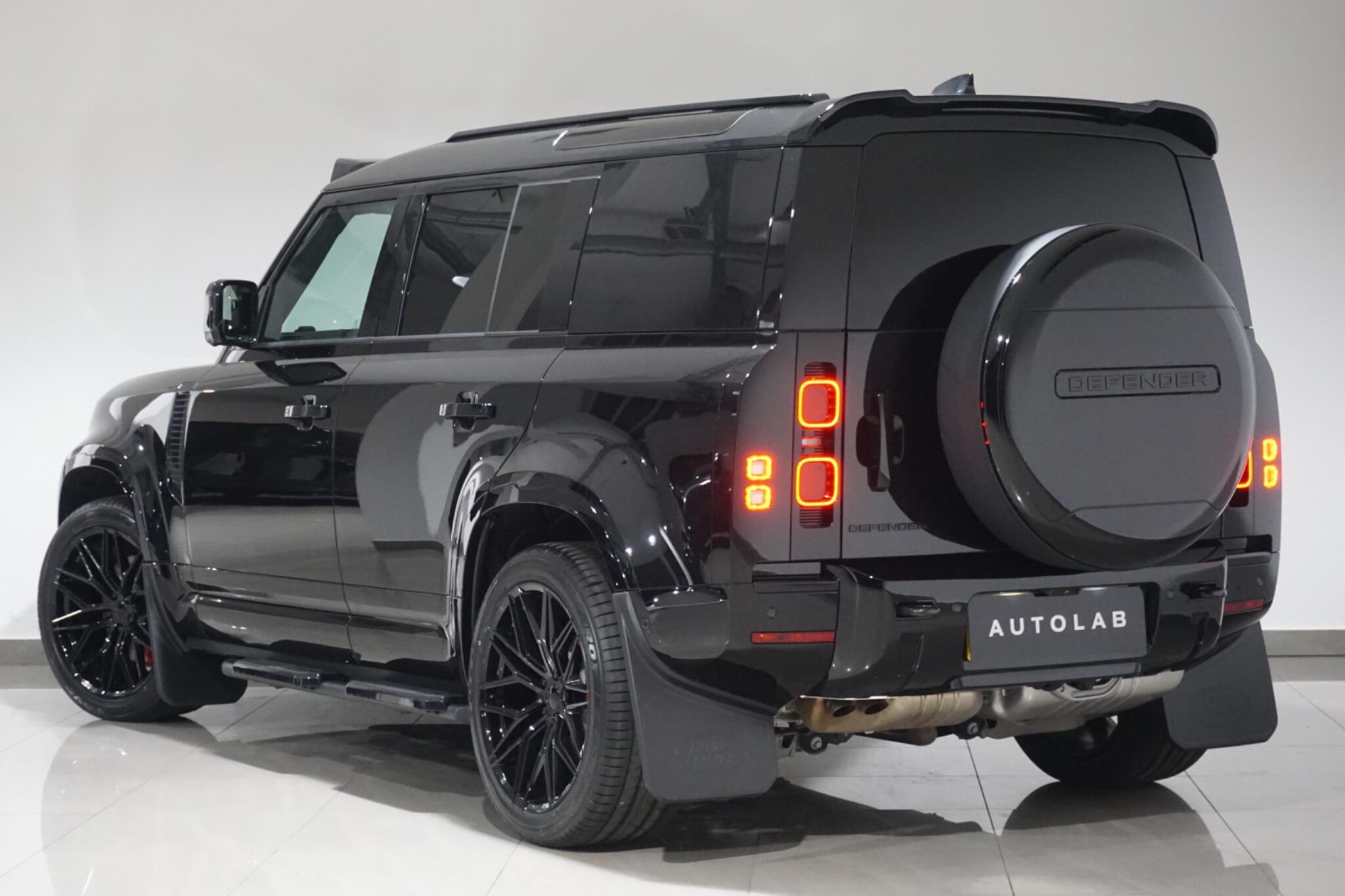 Land Rover Defender 110 3.0 D350 MHEV X-Dynamic HSE Hard Top SUV Auto 4WD MWB Euro 6 (s/s) 5dr